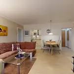 Direkt Am , Mit Balkon Und Seitlichem Meerblick, Haus Strelasund, 빈츠