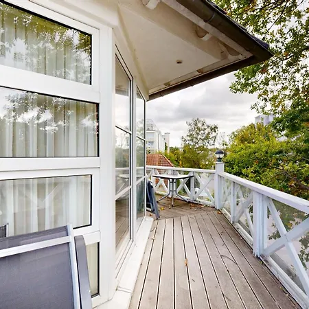Fewo Direkt Am Strand , Mit Balkon Und Seitlichem Meerblick, Haus Strelasund, Binz *