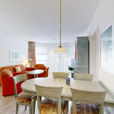 Fewo Direkt Am Strand , Mit Balkon Und Seitlichem Meerblick, Haus Strelasund, Binz * 宾茨