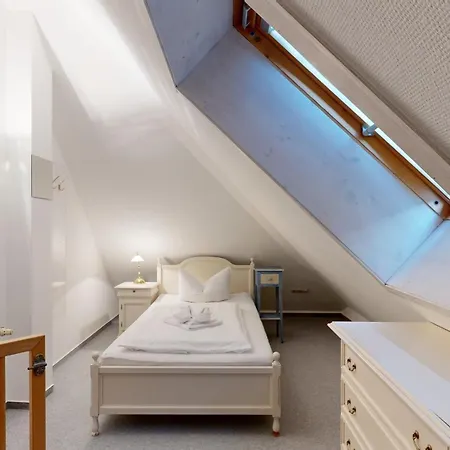 Fewo Direkt Am Strand , Mit Balkon Und Seitlichem Meerblick, Haus Strelasund, Binz 公寓 宾茨