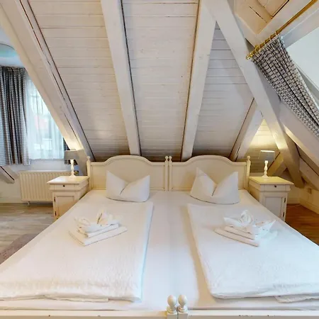 Fewo Direkt Am Strand , Mit Balkon Und Seitlichem Meerblick, Haus Strelasund, Binz 公寓 宾茨