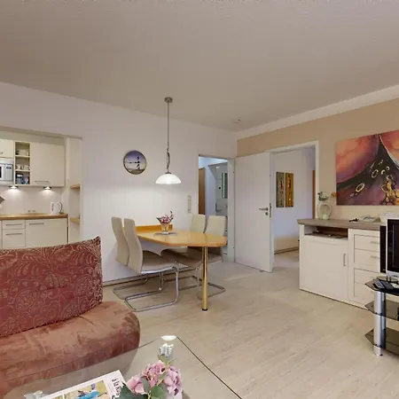 Direkt Am , Mit Balkon Und Seitlichem Meerblick, Haus Strelasund, Lejlighed