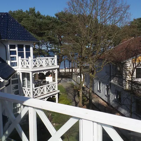 Fewo Direkt Am Strand , Mit Balkon Und Seitlichem Meerblick, Haus Strelasund, Binz *